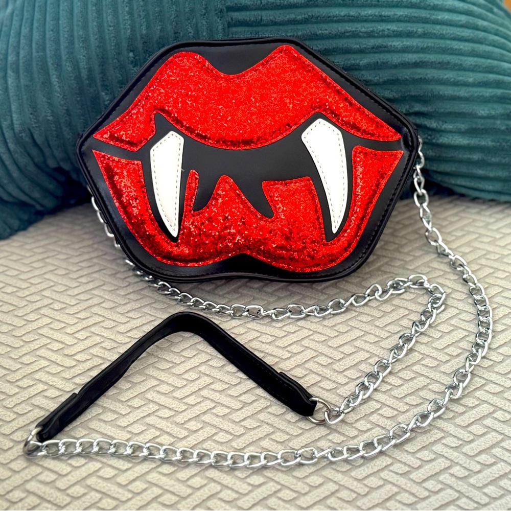 NEW! Red Glitter Lips with Vampire Fangs Crossbody Purse Bag